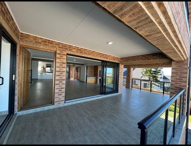 4 BEDROOM HOUSE FOR SALE IN WAVECREST